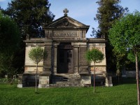 Bernartice – hrobka rodiny Latzelů