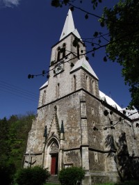 kostel v Travné