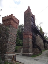 gotické opevnění Paczkówa