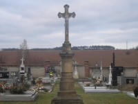 Hlavní kříž na hřbitově v Kunčině