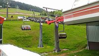 Čtyřsedačková lanovka z Oberwiesenthalu na Fichtelberg.