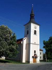 kostel ve Ptení