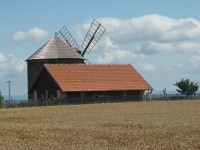 pohled na mlýn od silnice Kostelec na Hané - Přemyslovice