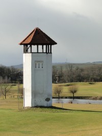 Slavkov u Brna - rozhledna na golfu