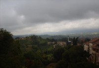Asolo - pohled přes údolí  Villa Contarini degli Armeni
