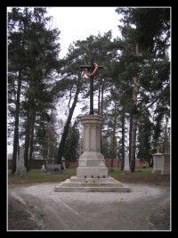 vojenský hřbitov-Pouchov