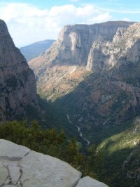 Epirus - hornatý kraj Zagori - kaňon Vikos