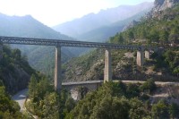 Viadukt cestou do hor