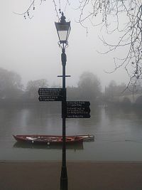 Richmond - Hampton court ( část Thames path)