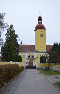 zámek ve Stráži nad Nežárkou Stráž nad Nežárou - sídlo Emy Destinnové