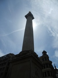 The Monument - zespodu