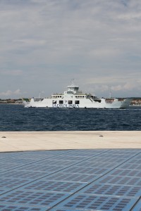 Loď v přístavu v Zadaru