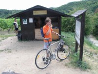 Cyklisté vítáni - Znovín Znojmo, stánek Šobes