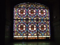 Poutní kaple Narození Panny Marie - okenní vitráž