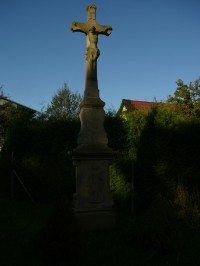 kříž u kostela Všech svatých Metylovice