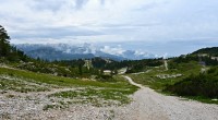 Slovinsko - Julské Alpy: pohled zpět ke Ski hotelu Vogel po cestě na Orlove glave