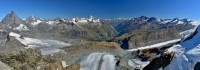 Švýcarsko - Walliské Alpy: výhled z Klein Matterhornu na Matterhorn - panorama
