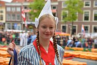 Nizozemsko: tradiční sýrový trh v Alkmaaru