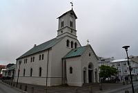 Island: hlavní město Reykjavík - Dómkirkja, luteránská katedrála