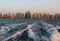 SAE - Dubaj: Dubai Marina - z výletní lodi