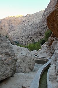 Omán: vádí Shab - zavlažovací systém fajal