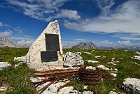 Itálie - Dolomity: památník 1. světové války na Monte Piano