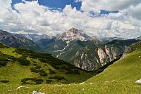 Itálie - Dolomity: Monte Piana - výhled západním směrem k Croda Rossa (Hohe Gaisl)