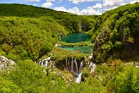 Chorvatsko: Národní park Plitvická jezera, vyhlídka na dolní jezera