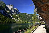 Rakousko – Dachstein: Jezero Vorderer Gosausee, místo u ferraty Laserer alpin Klettersteig