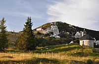 Chorvatsko - Velebit: horská chata Zavižan a kaplička (Kapelica svetog Ante)