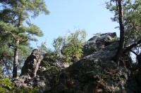 V okolí je několik dalších skalních masivů stojící za povšimnutí.