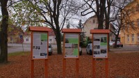 Panely zastavení Naučné stezky Liteń v Sadech Svatopluka Čecha