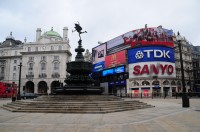 Fontána na Piccadilly Circus 