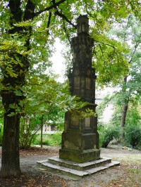 pomník ze zrušeného hřbitova