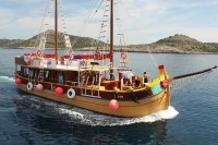 Plavby po Jadranu na jachtách SILVA a VJEKO