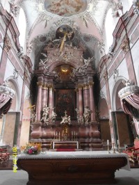 Oltář chrámu Panny Marie