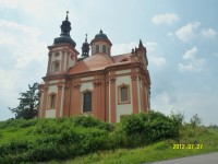 Kostel Nejsvětější Trojice ve Valči