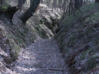 Cesta ke skalní kapli