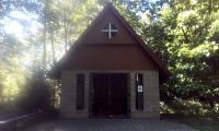Kaple Panny Marie Bolestné v lesíku v Kokešově