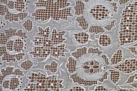 Vyšívané s láskou. Lidová ornamentika Plzeňska ve fotografii