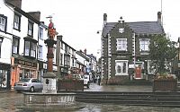 Conwy, Lancaster square se sochou welšského prince Llevelyna Velkého