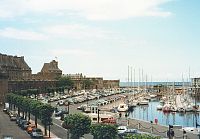 Saint Malo, "pirátské město". Zdejší pirát Cartier objevil Kanadu