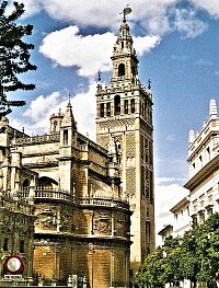 Sevilla, katedrála a její zvonice La Giralda, 104 m
