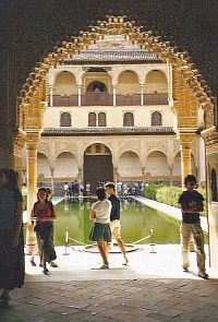 Granada, Alhambra, Palacios nazaríes - královský palác