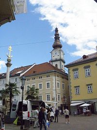 Klagenfurt, Alter Platz, morový sloup Svaté trojice
