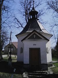 2. Barokní kaplička korunování Panny Marie v Litohošti.