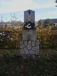 16. Pomník obětem obou válek