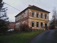 16. Velké Heřmanice - budova bývalé školy.