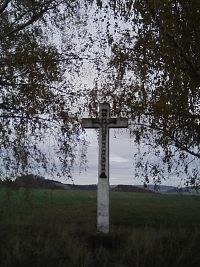 17. Kříž na pokraji Heřmaniček.