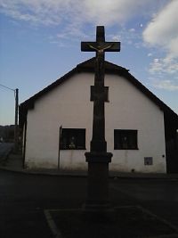 1. Kříž na konci Sedlce.